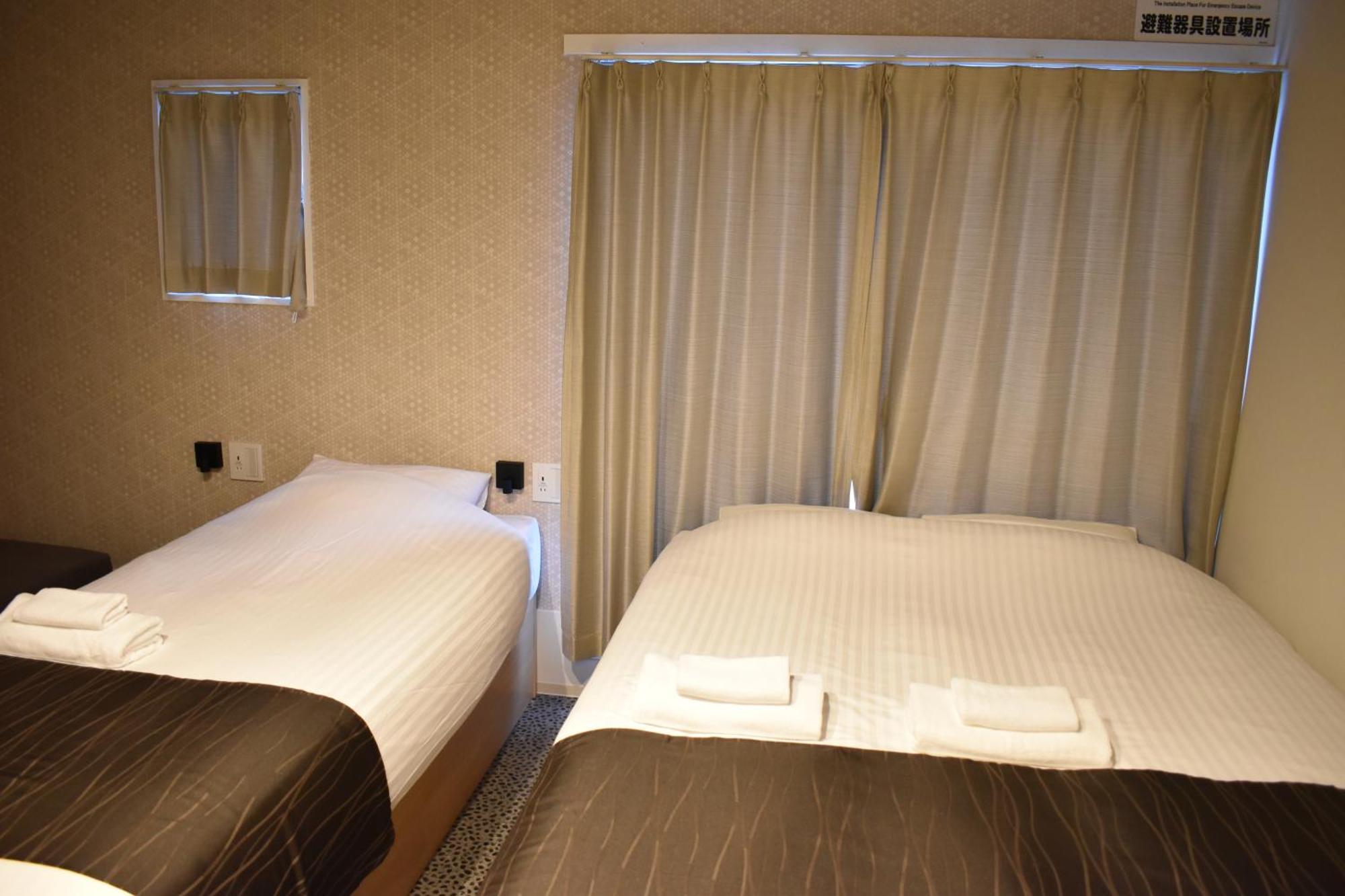 Shinsaibashi House Hotel Osaka Værelse billede