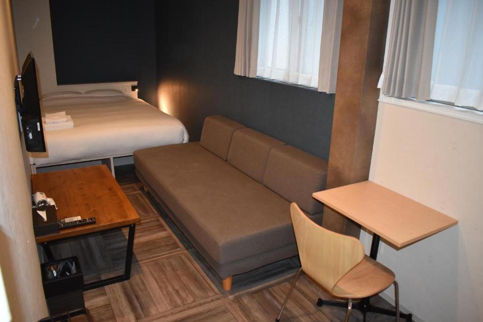 Shinsaibashi House Hotel Osaka Værelse billede