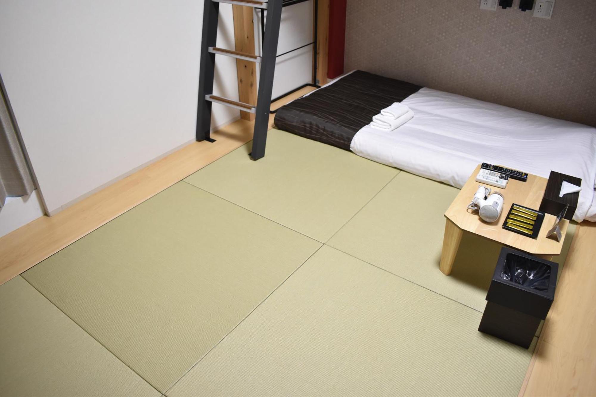 Shinsaibashi House Hotel Osaka Værelse billede