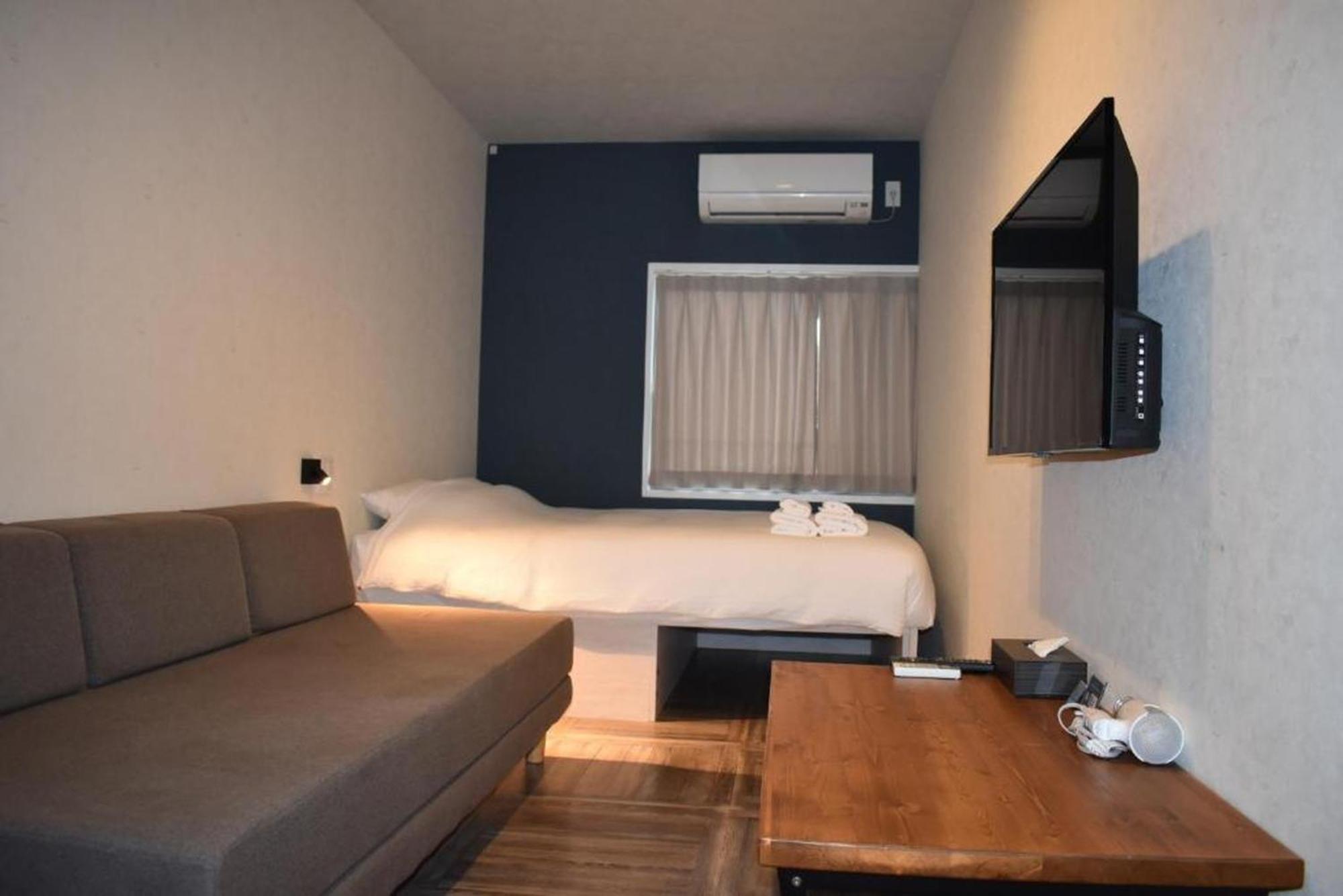 Shinsaibashi House Hotel Osaka Værelse billede